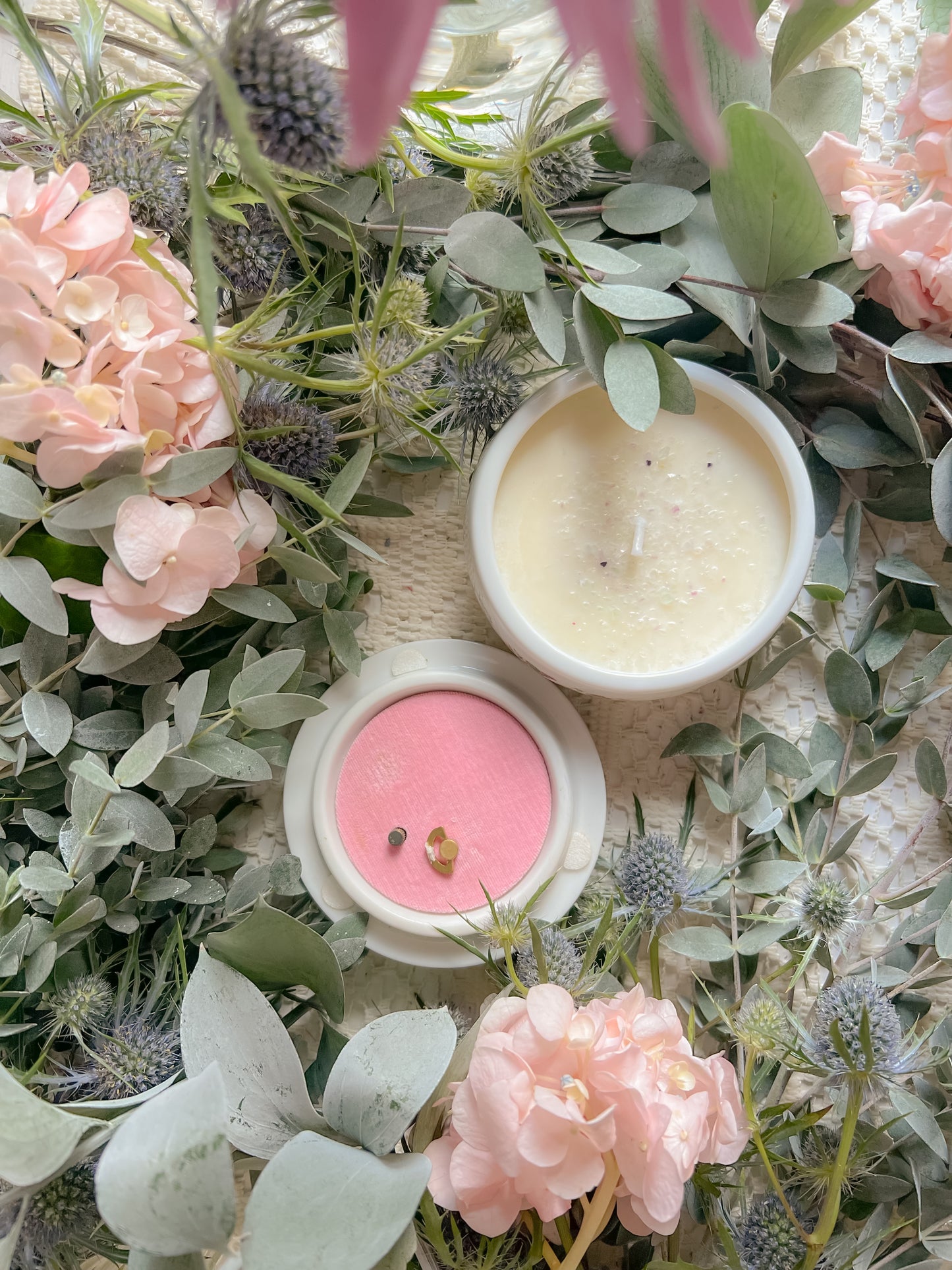 Cameo Satchet Candle